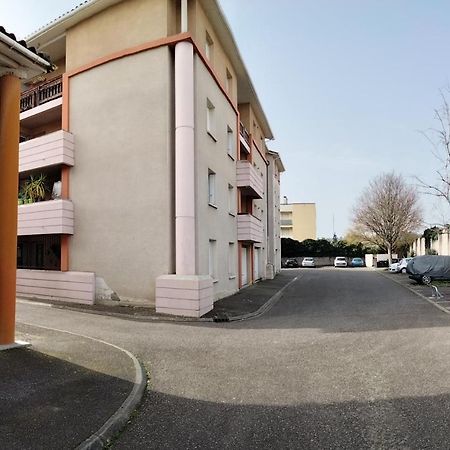 Grand T3 Avec Clim, Parking Et Terrasse Privative - Agen Apartment Exterior foto