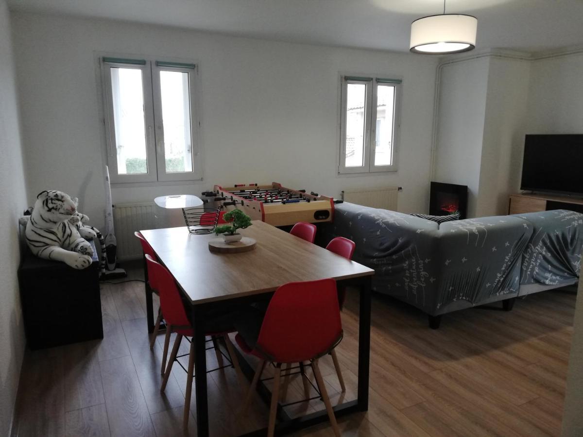Grand T3 Avec Clim, Parking Et Terrasse Privative - Agen Apartment Exterior foto