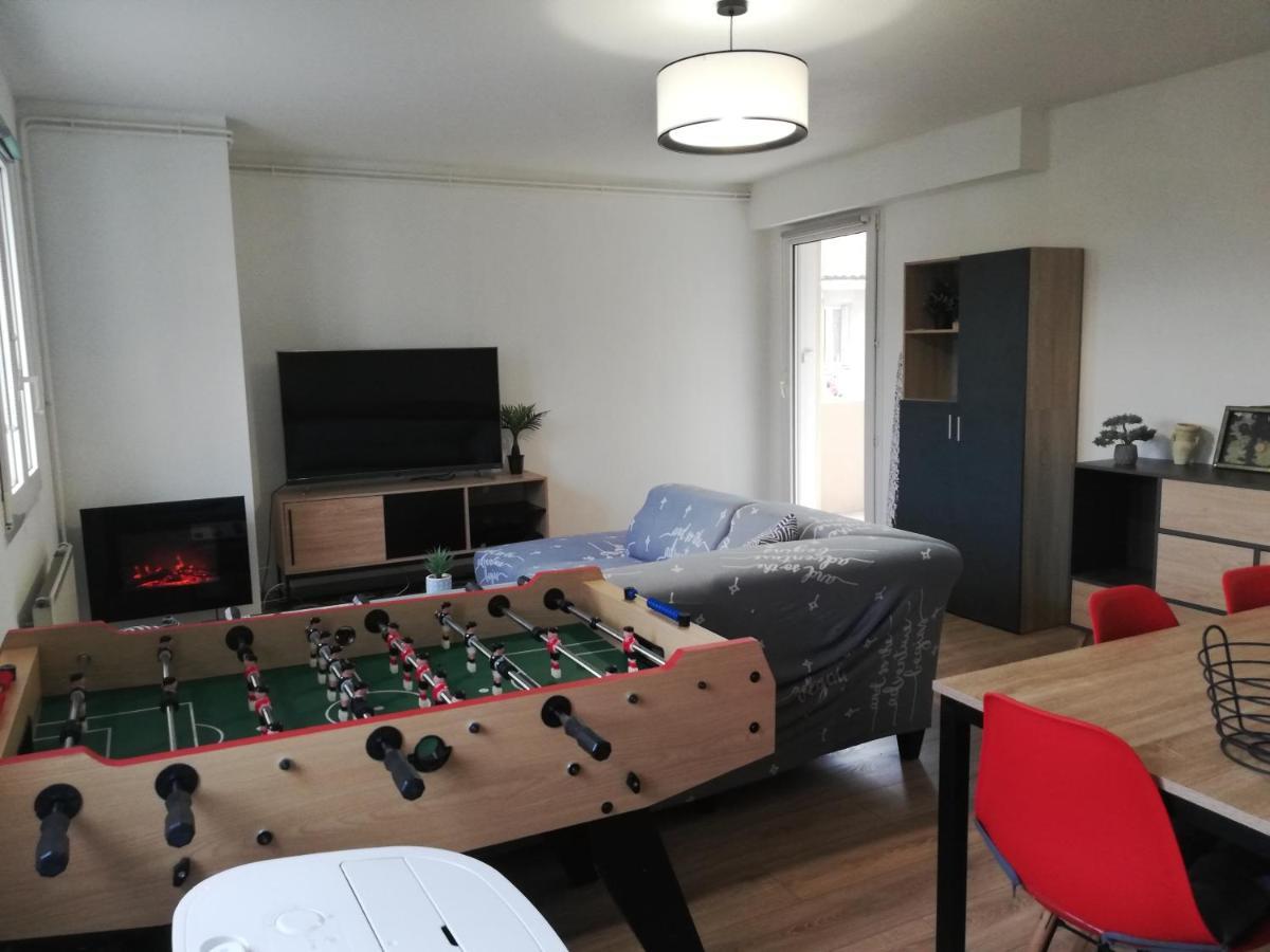 Grand T3 Avec Clim, Parking Et Terrasse Privative - Agen Apartment Exterior foto