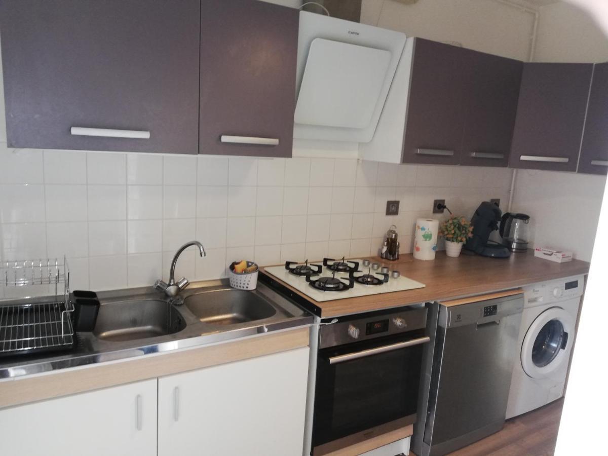 Grand T3 Avec Clim, Parking Et Terrasse Privative - Agen Apartment Exterior foto